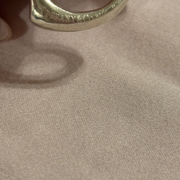 Vintage Tiffany & Co sterling silver double heart pendant by Elsa Peretti - Picture 3 of 10